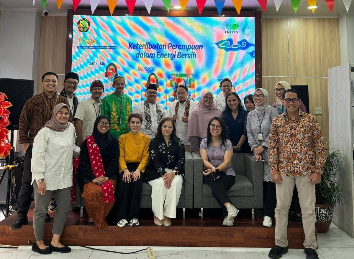 Kisah Rina Santi, Sukses Menginspirasi Perempuan lewat Komunitas Women in Energy