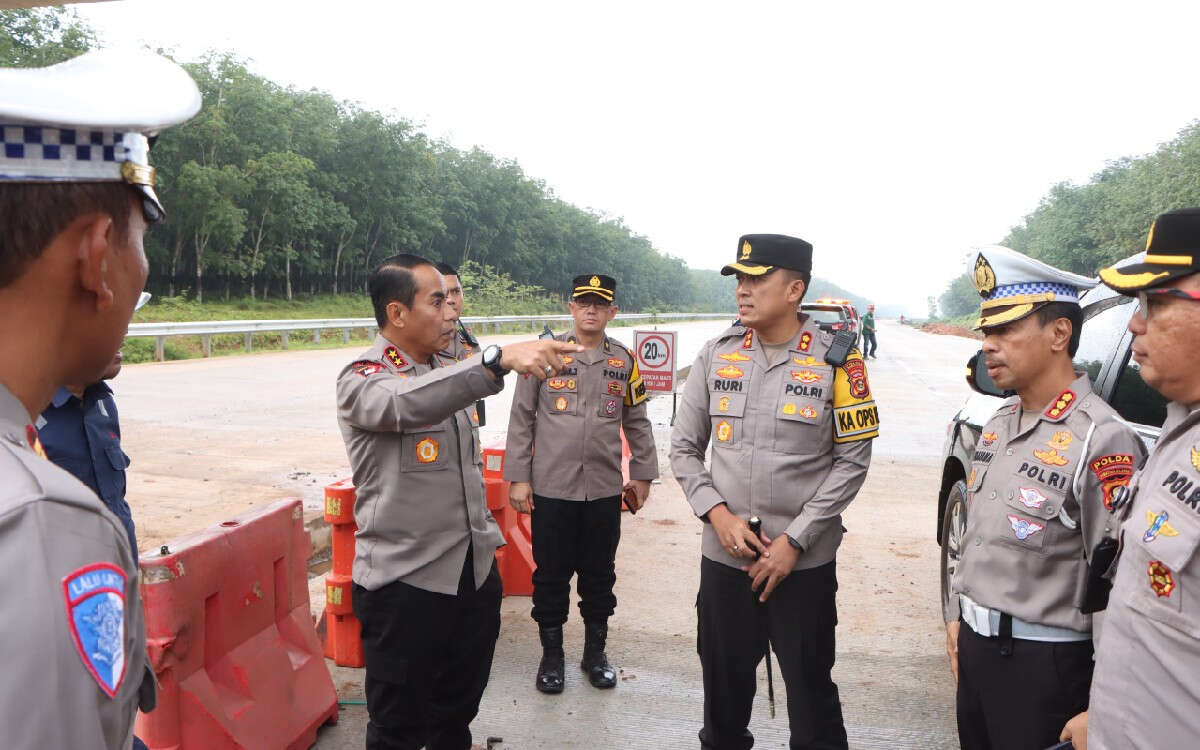 Pastikan Arus Mudik Lebaran Aman, Irjen Andi Rian Cek Kesiapan Tol Fungsional Banyuasin