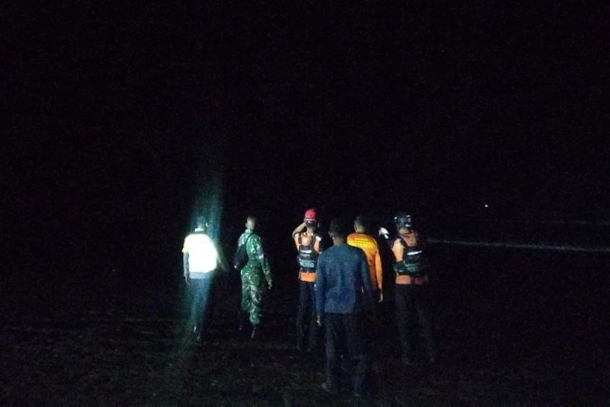Seorang Warga Hilang Terseret Ombak di Aceh Besar, Basarnas Melakukan Pencarian