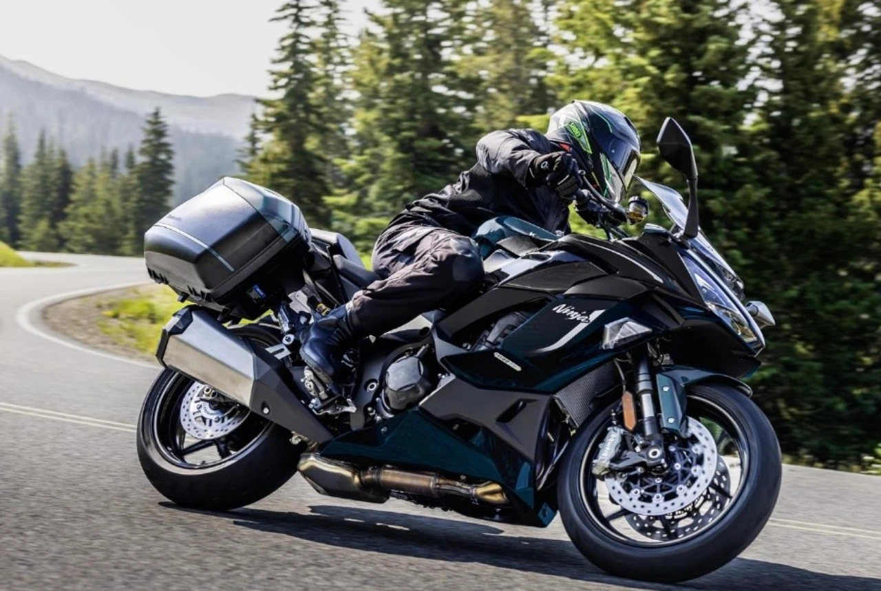 Kawasaki Memperkenalkan New Ninja 1100SX, Segar dan Makin Gahar