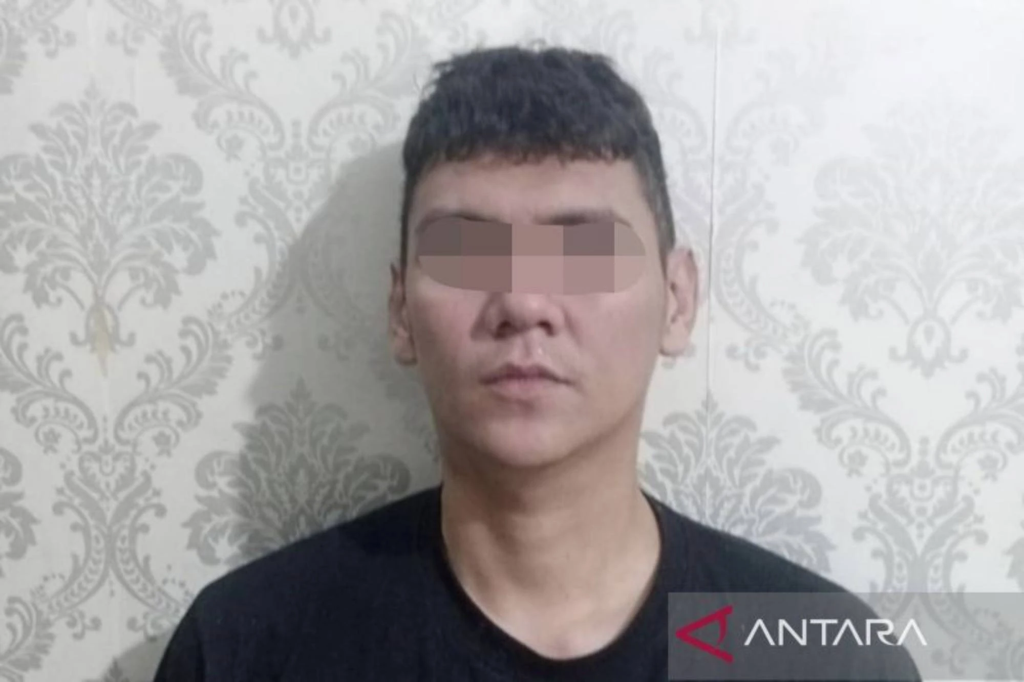 Polisi Bongkar Modus Pemerasan Artis MR, Ini Barang Buktinya