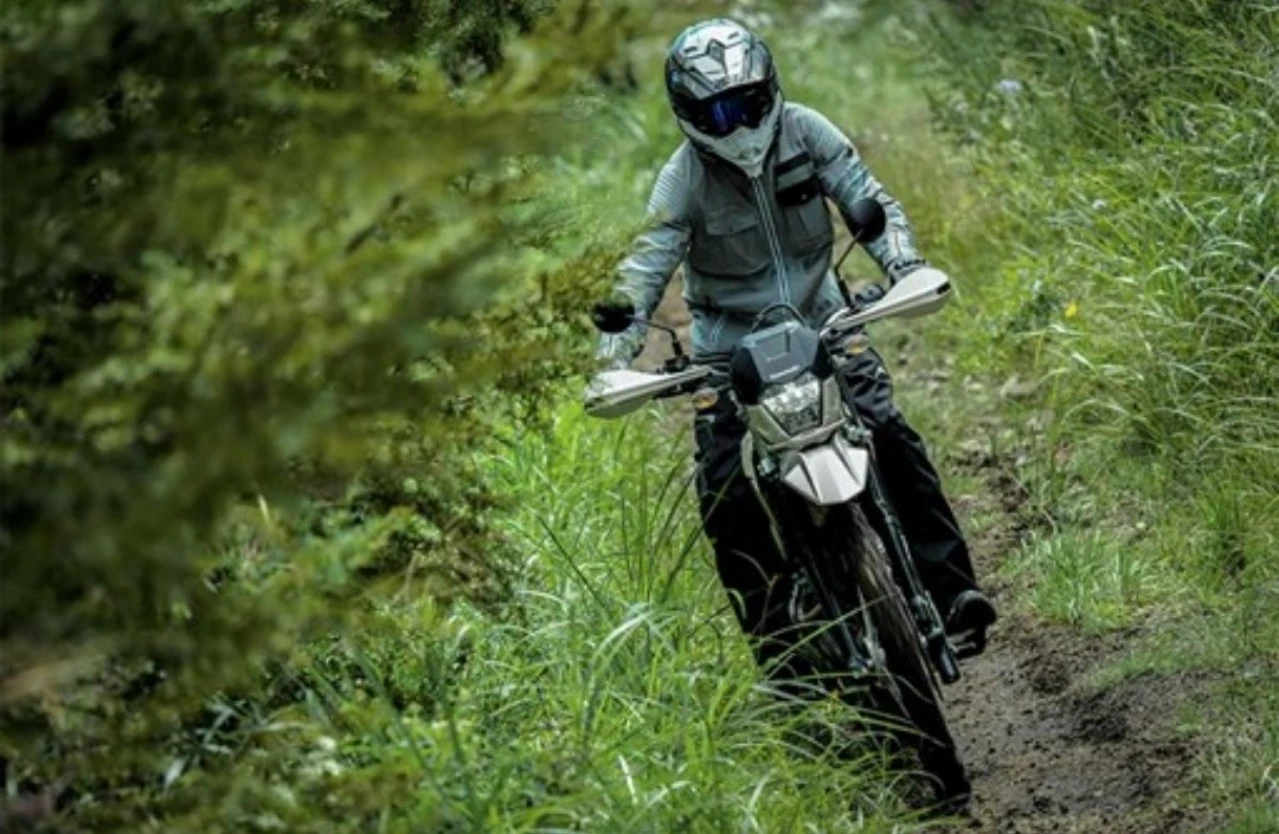 Kawasaki KLX230 Sherpa S 2026 Hadir di Indonesia, Harga Rp 59 juta
