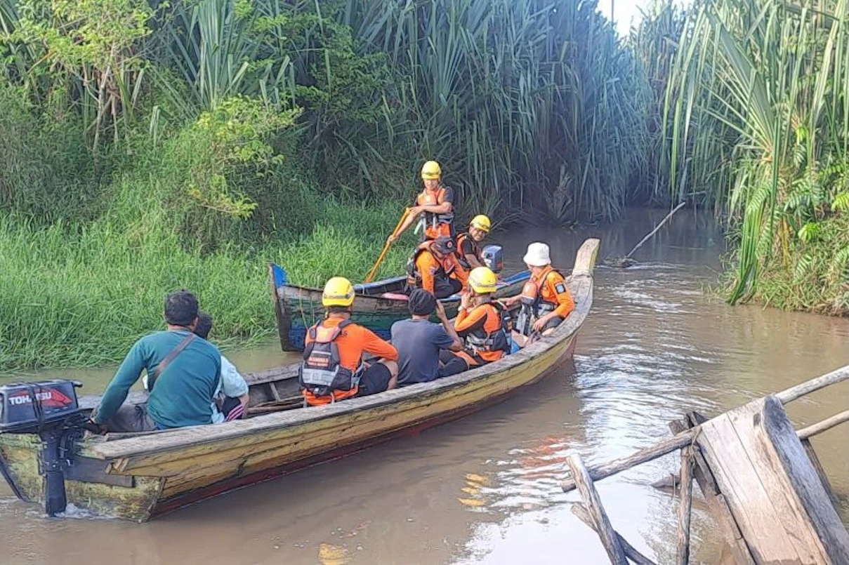 Memancing Ikan di Sungai Menduk, Pemancing Hilang Diterkam Buaya