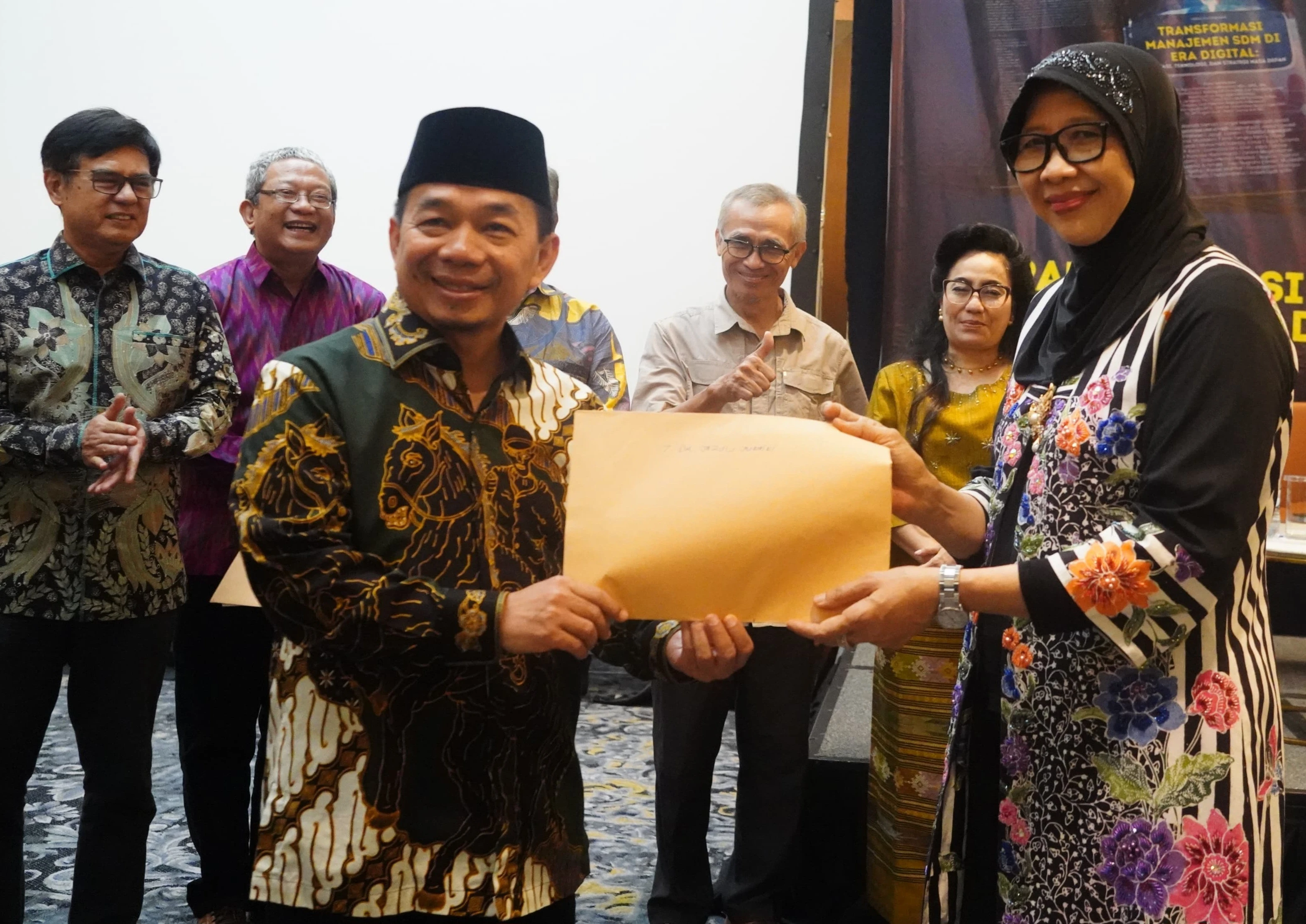 Jazuli Juwaini Terpilih Jadi Ketua Umum Ikatan Doktor Ilmu Manajemen Indonesia