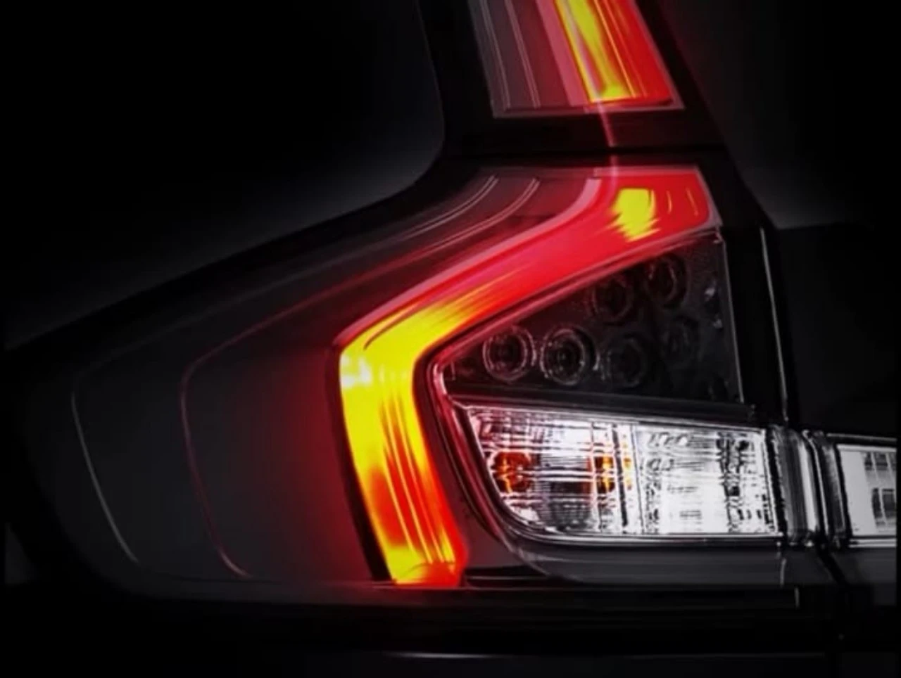 SIS Rilis Video Teaser Calon Varian Baru di Indonesia, Suzuki XL7 Hybrid Kuro?