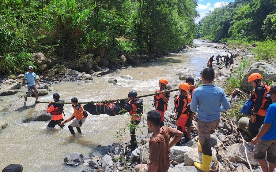 Tim SAR Gabungan Temukan Korban yang Tenggelam di Sungai Lim