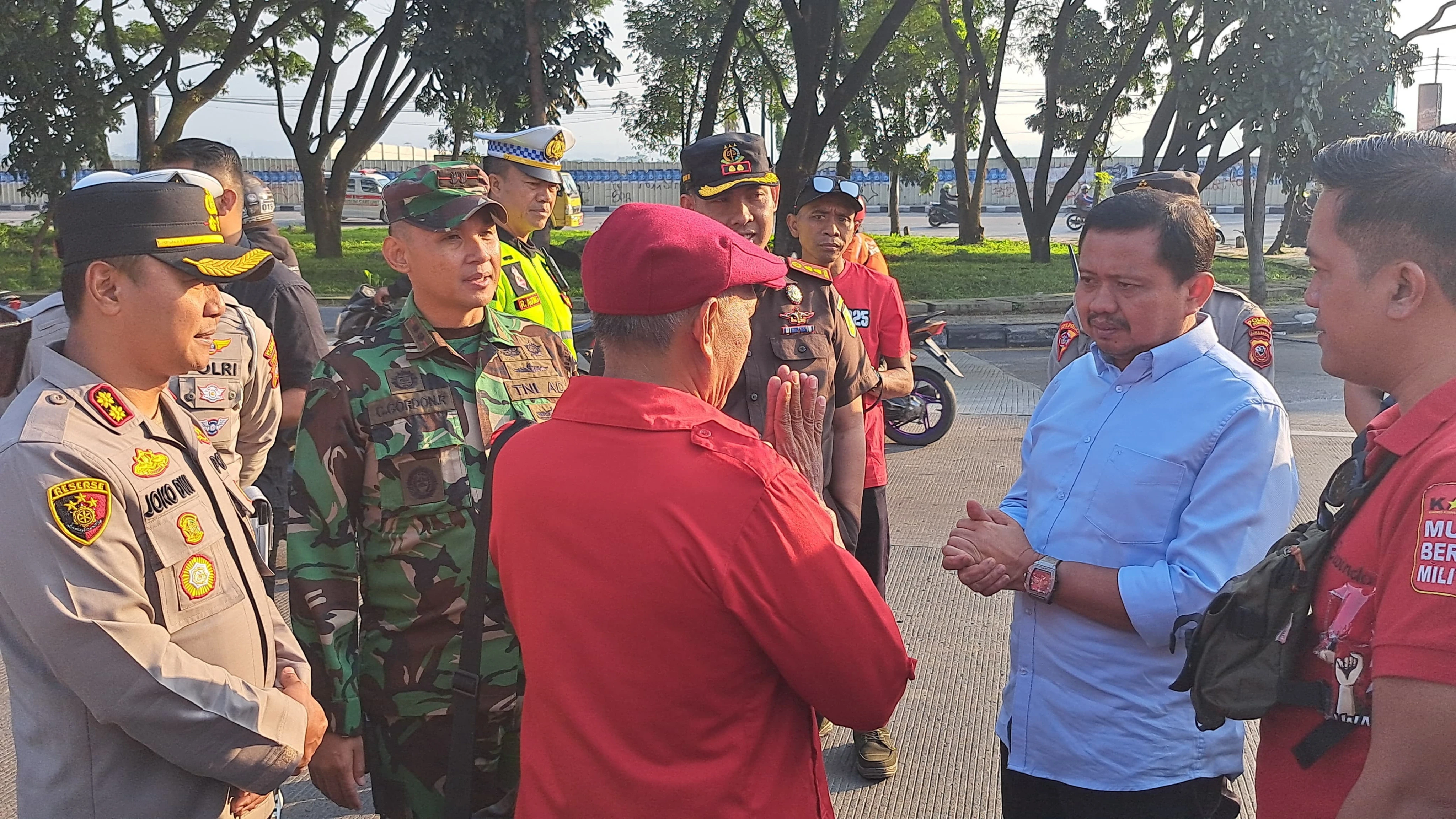 Bupati Sumedang Berharap Buruh Sejahtera dan Turut Menggerakkan Ekonomi di Indonesia