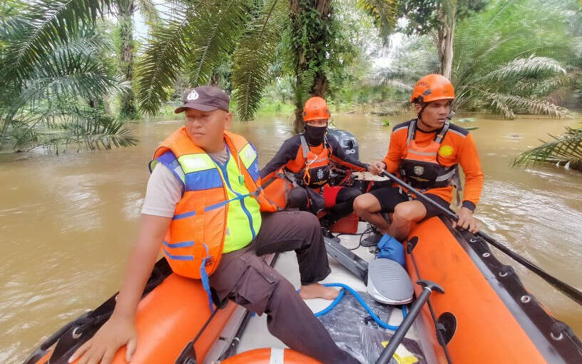 Getek Terbalik, 3 Orang Tenggelam di Sungai Rawas