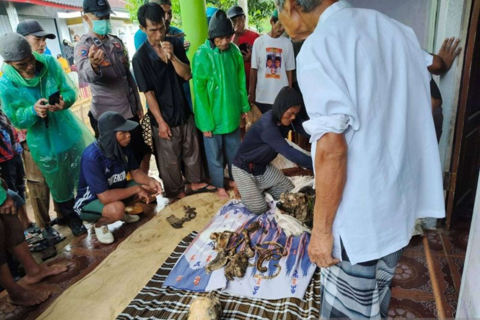 Ustaz Rahman Temukan Jasad Korban Longsor di Sukabumi Setelah 2 Bulan Hilang