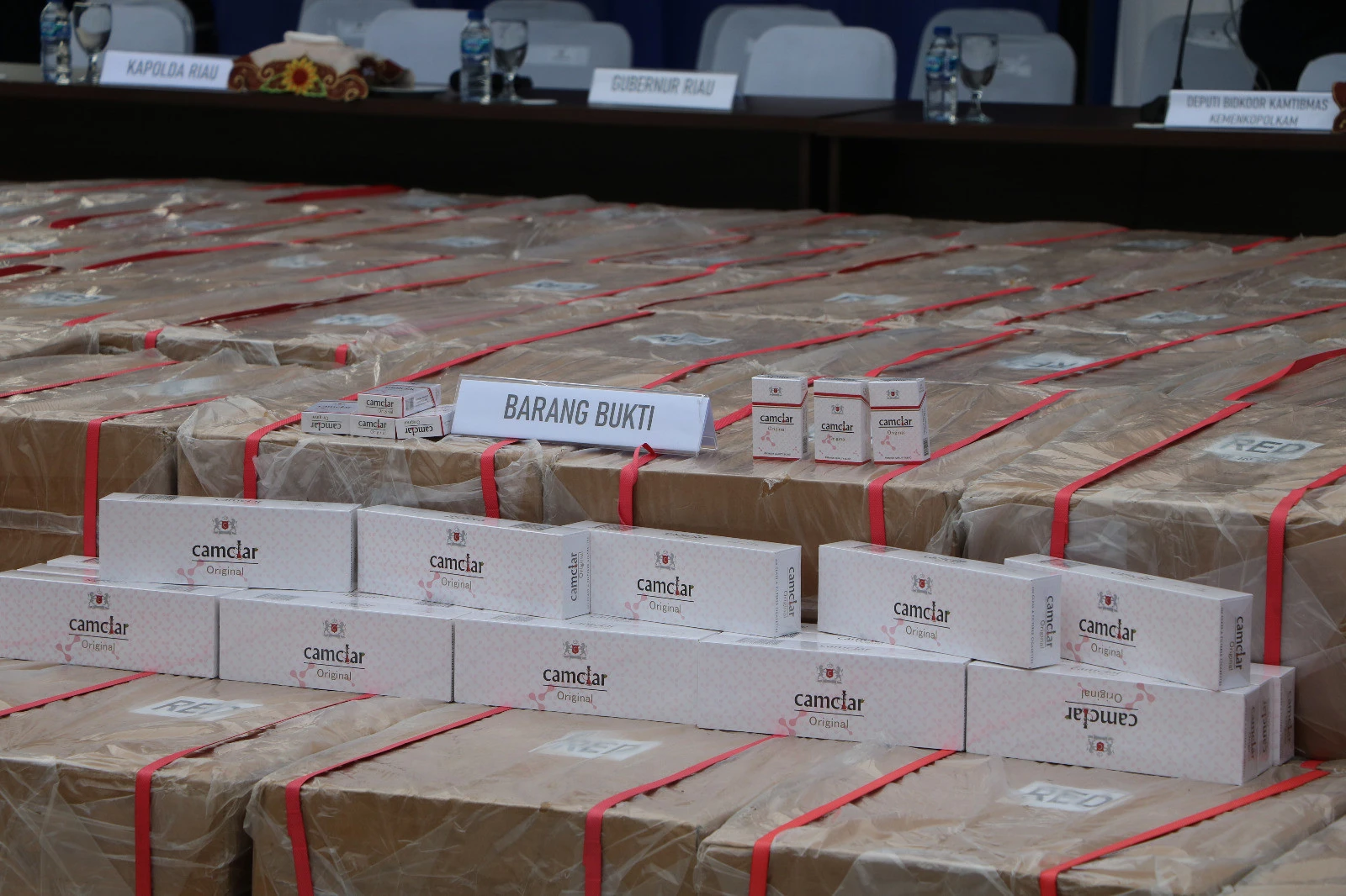 Bea Cukai-TNI Gagalkan Penyelundupan 51 Juta Batang Rokok Ilegal Asal Thailand di Riau