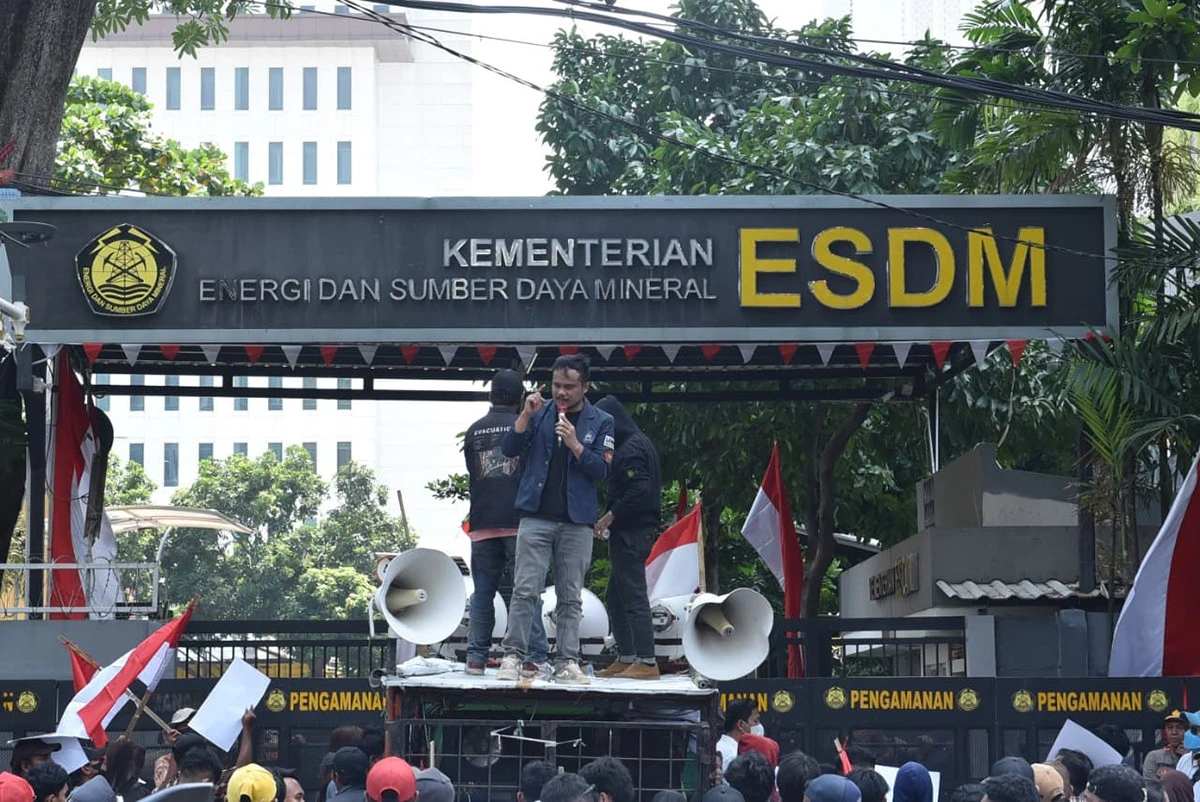 Demo di Kementerian ESDM, BEM DKJ: Usut Dugaan Tambang Ilegal di Malut