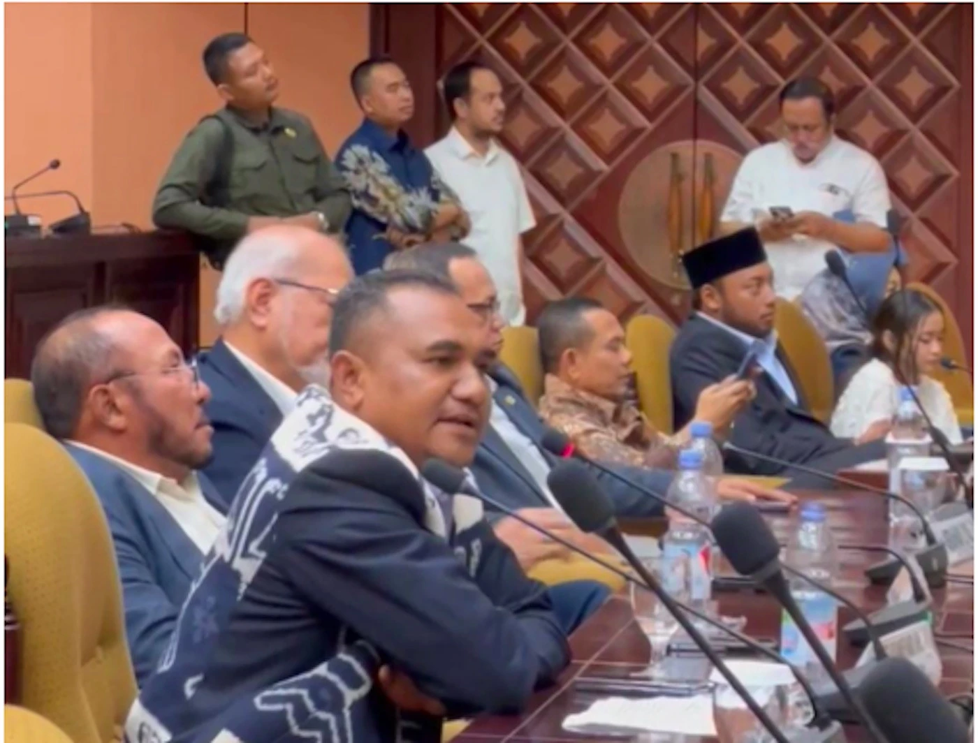 Dana Transfer ke Daerah Turun Signifikan, Senator AWK Desak Presiden Prabowo Perbaiki RAPBN 2026