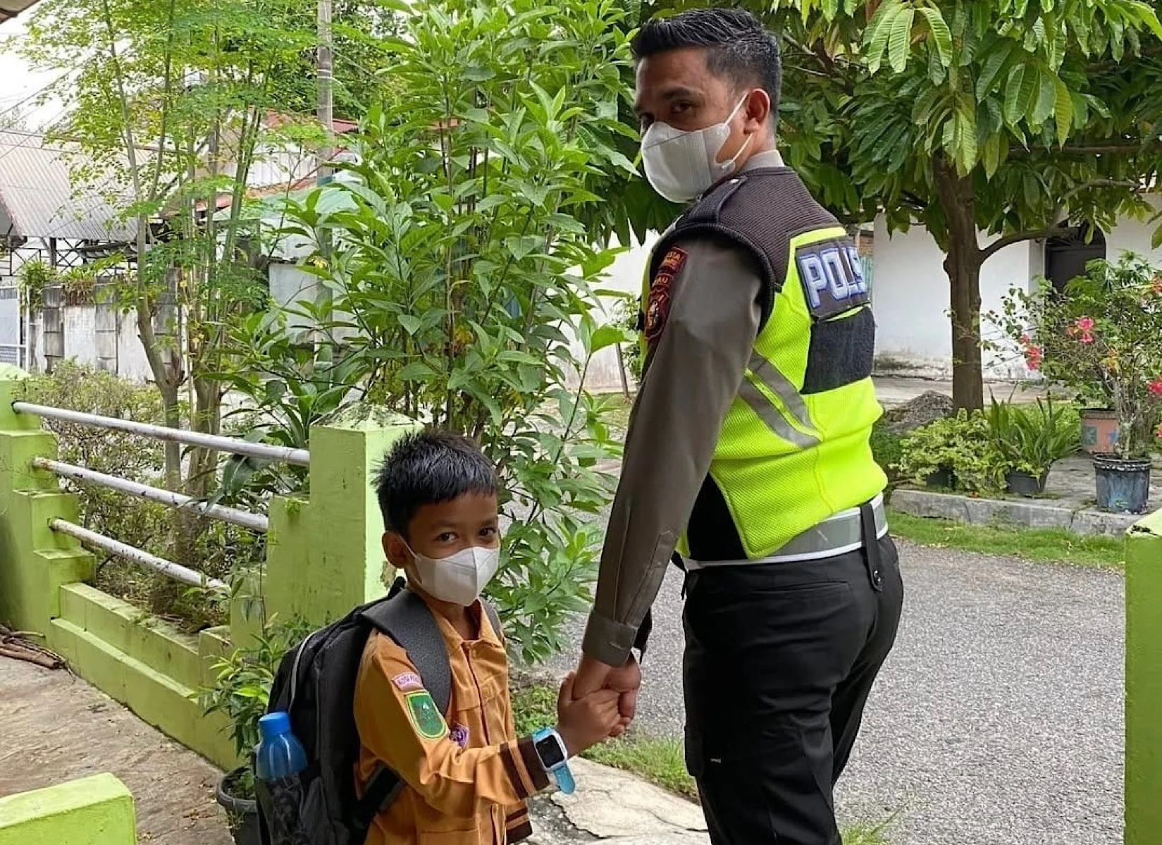 Hari Ini Bripka Yacub Berbahagia Setelah 4 Tahun Tak Antar Anak ke Sekolah  