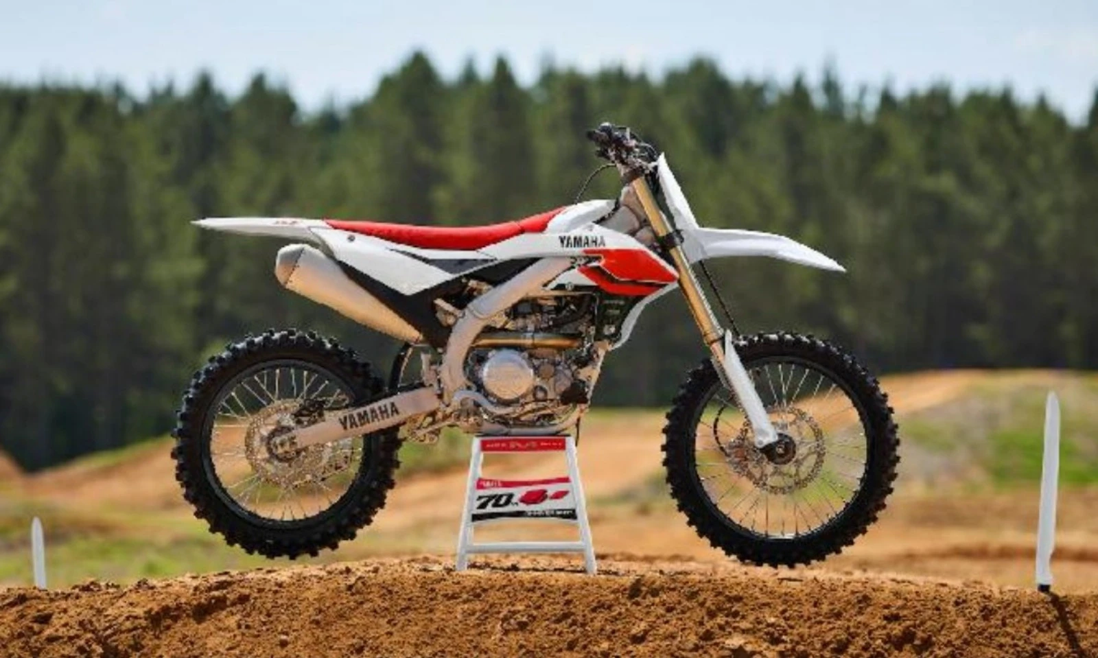 Mengupas Pembaruan di Motor Trail Yamaha Edisi 70th Anniversary