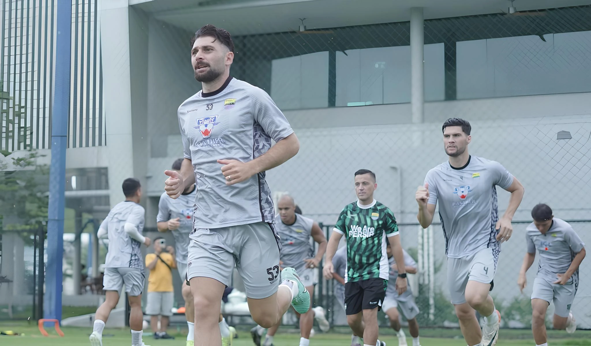 Frans Putros Tiba di Bandung, Apa yang Membuatnya Langsung Jatuh Hati pada Persib?