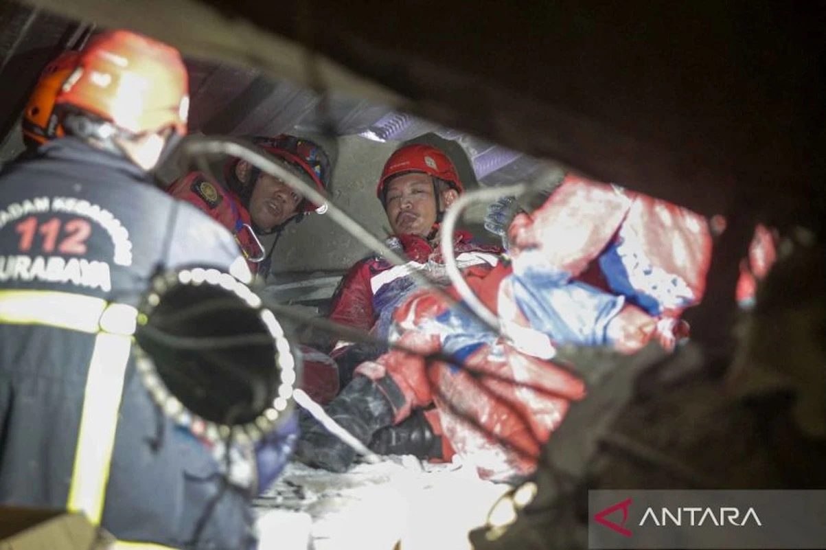 Insiden Musala Runtuh di Sidoarjo, 1 Santri Tewas, 38 Orang Masih Dicari