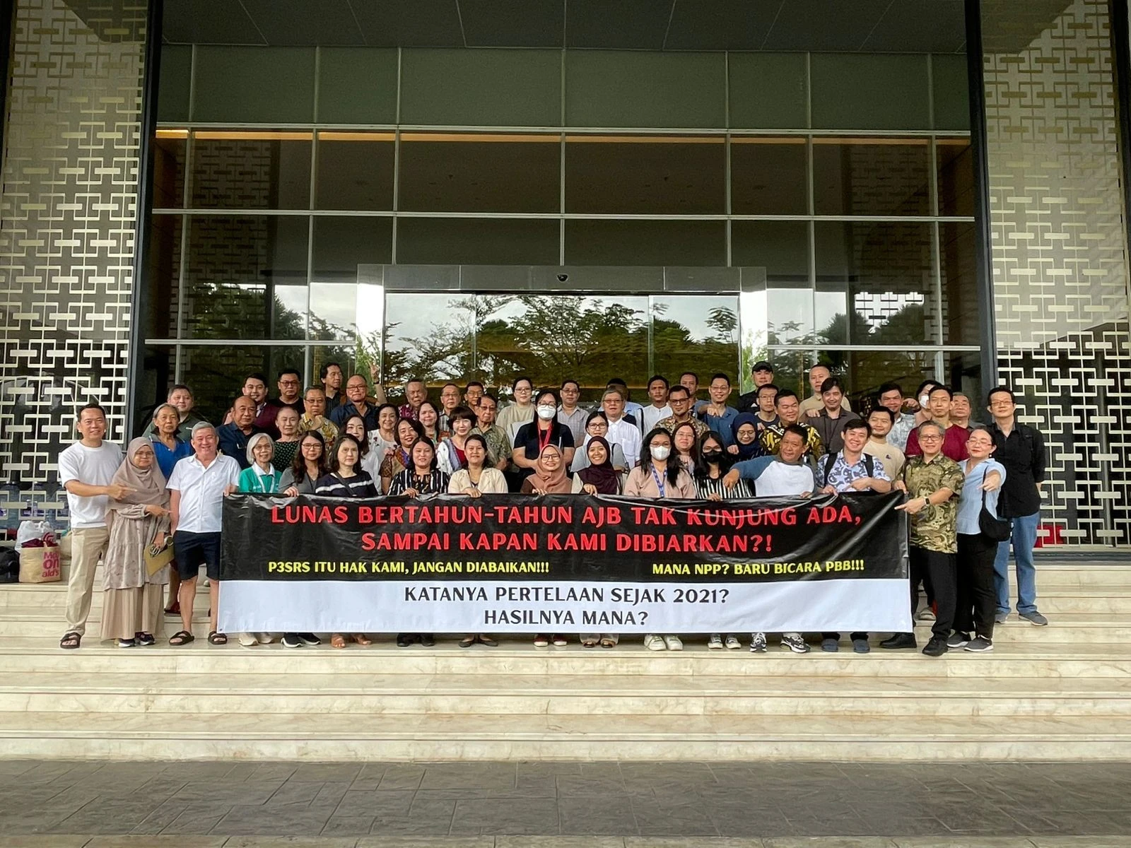 Ratusan Pemilik Apartemen Tuntut Kejelasan AJB dari AKR Land Development