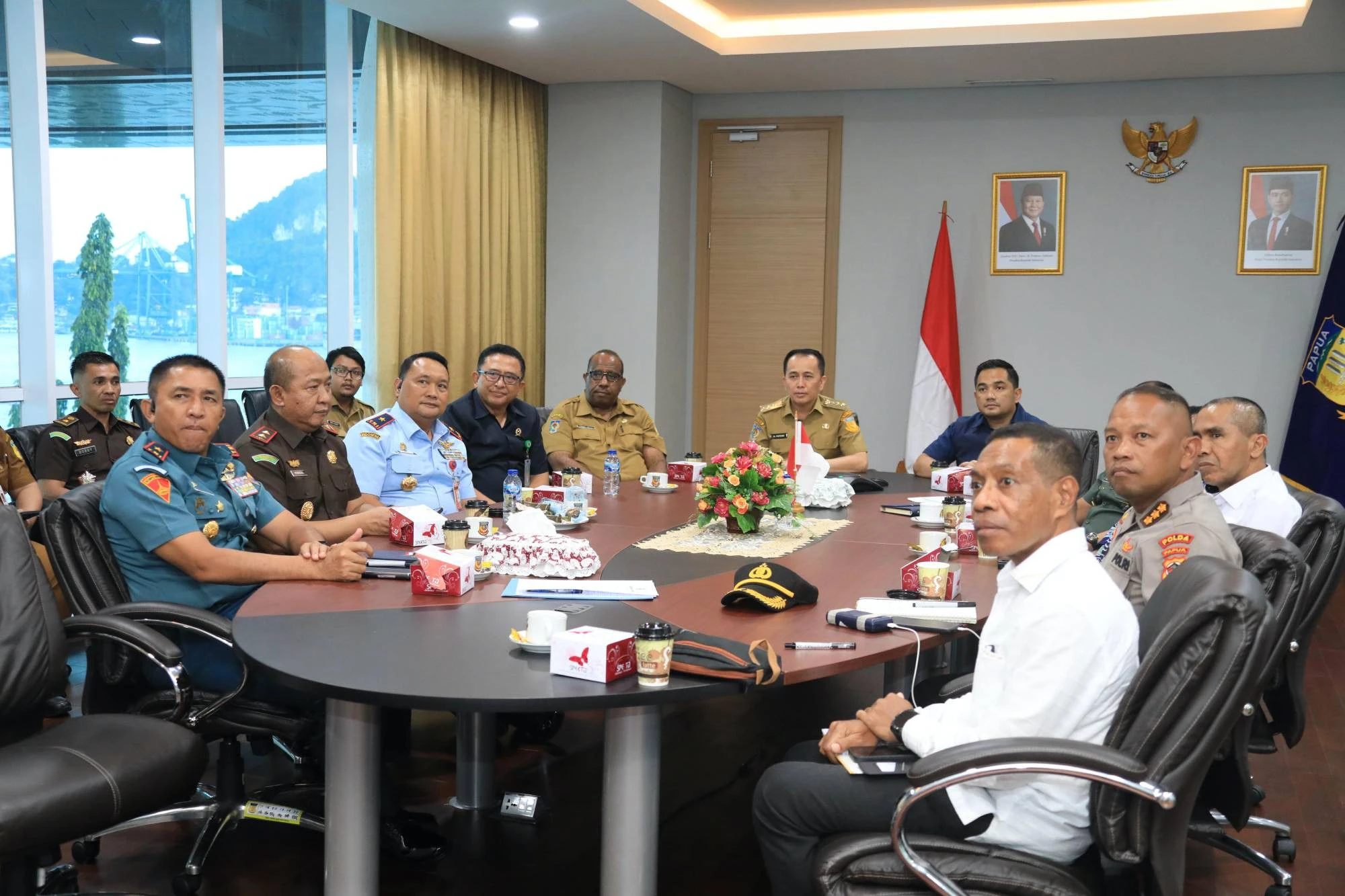 Hadiri Rakor, Pj Gubernur Papua Pastikan PSU Berjalan Aman dan Lancar