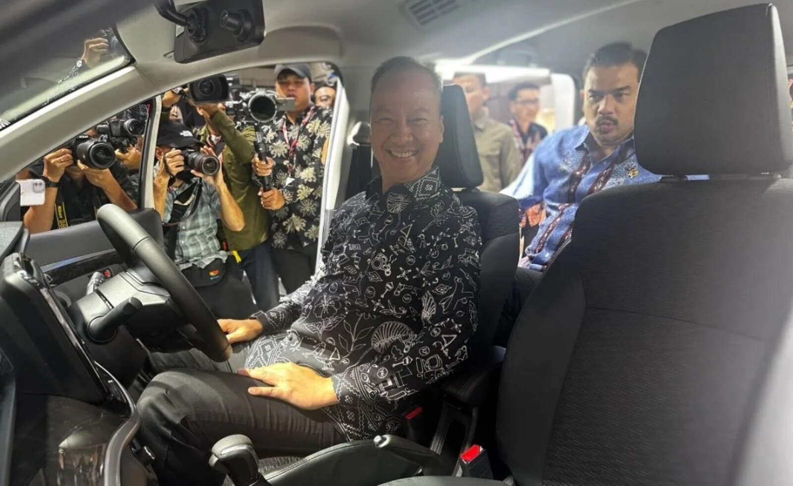 Di IIMS 2025, Menteri Agus Ungkap Soal Rencana Mobil Nasional Terbaru