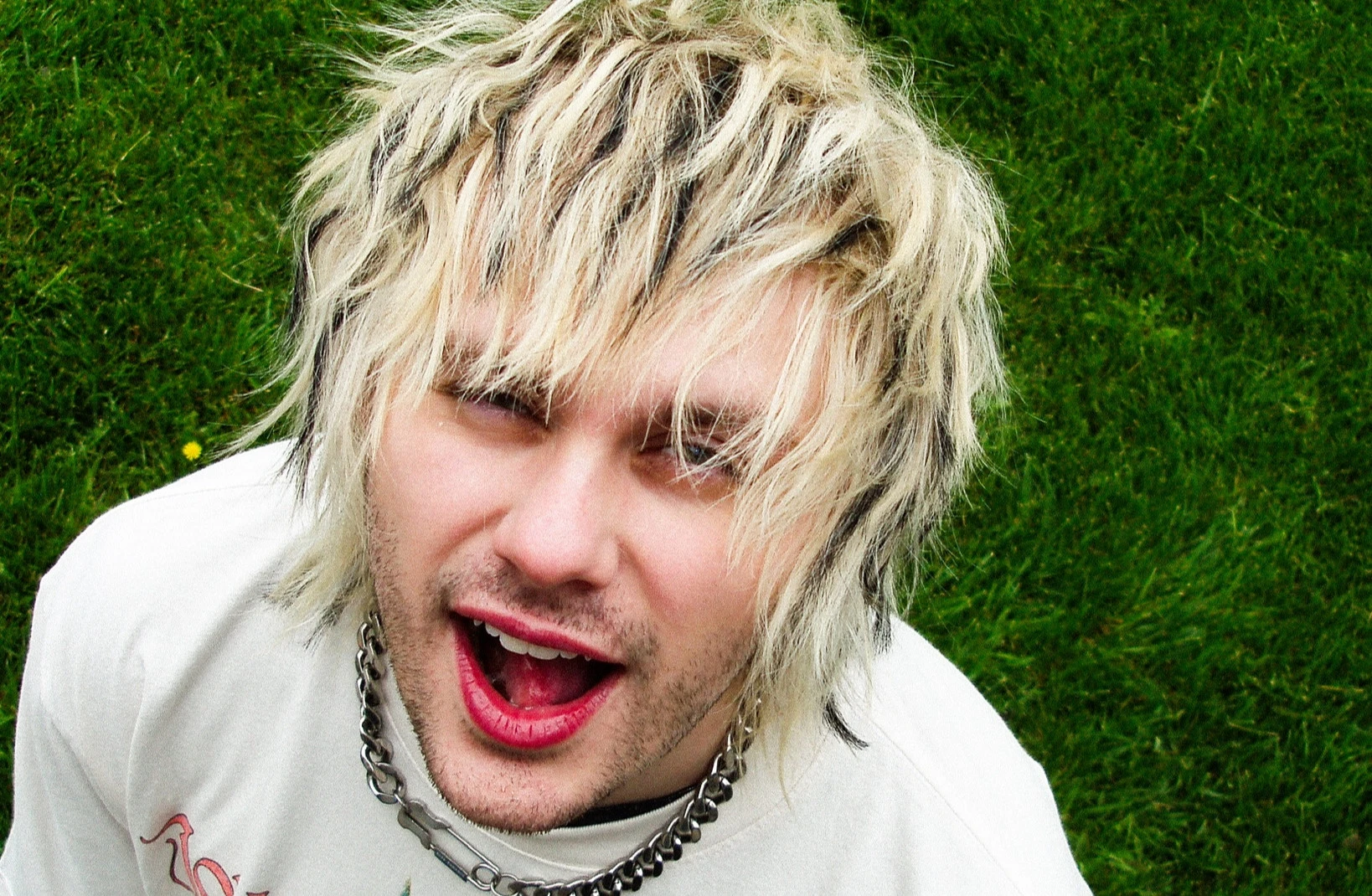 Personel 5 Seconds of Summer, Michael Clifford Rilis Album Solo