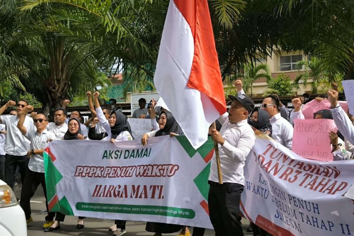 Gelar Aksi Damai, Guru Honorer R2-R3 Minta Pemprov Banten Menyelesaikan Formasi PPPK