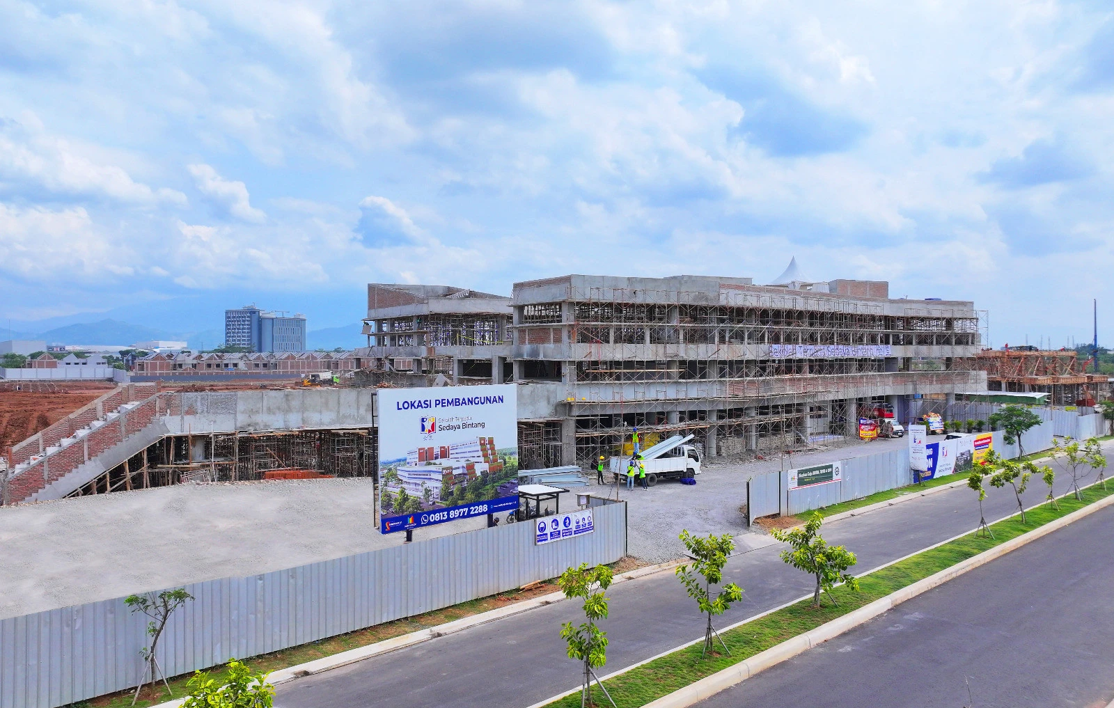 Gelar Topping Off, Sekolah Terpadu Sedaya Bintang Siap Buka Tahun Ajaran 2025/2026
