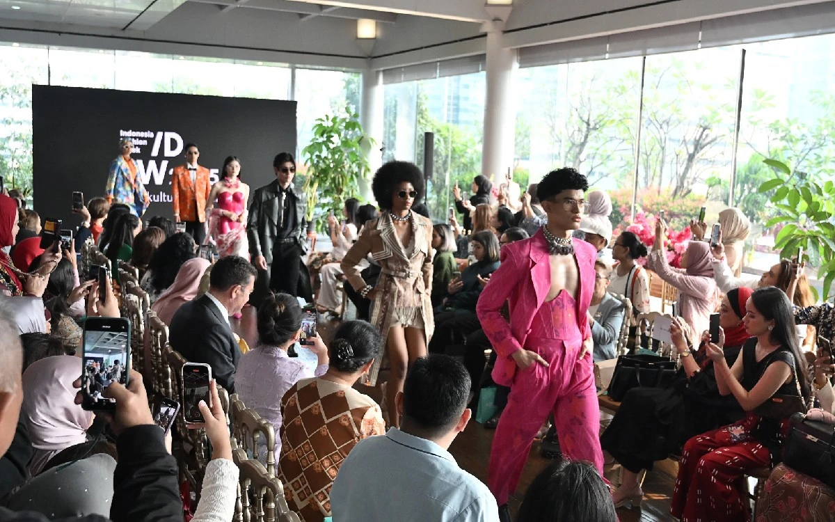Semarak Ronakultura Menjelang Indonesia Fashion Week 2025