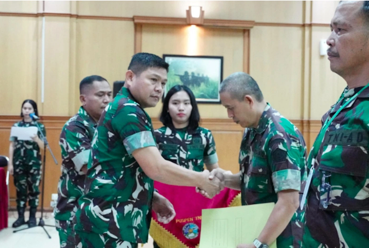 Brigjen TNI (Mar) Freddy Ardianzah Tutup Penataran Penerangan Bagi Jajaran Puspen TNI