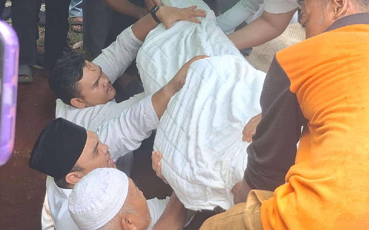 Pesan Mat Solar Untuk Putra Sulungnya Sebelum Meninggal Dunia