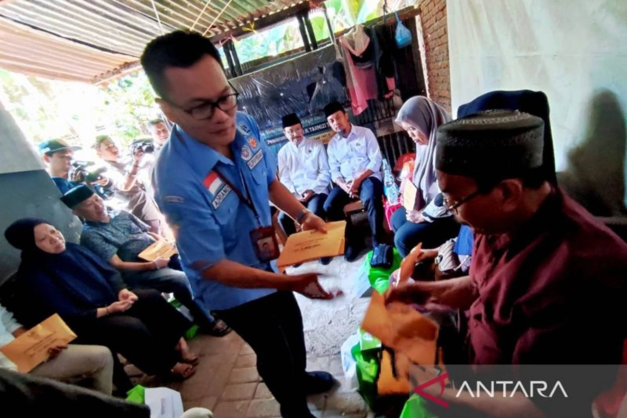 Curhat Orang Tua Korban Pembakaran DPRD Makassar ke Mensos
