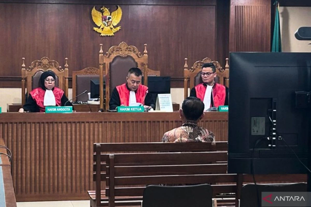 Terbukti Terima Suap, Eks Ketua PN Surabaya Divonis 7 Tahun Penjara