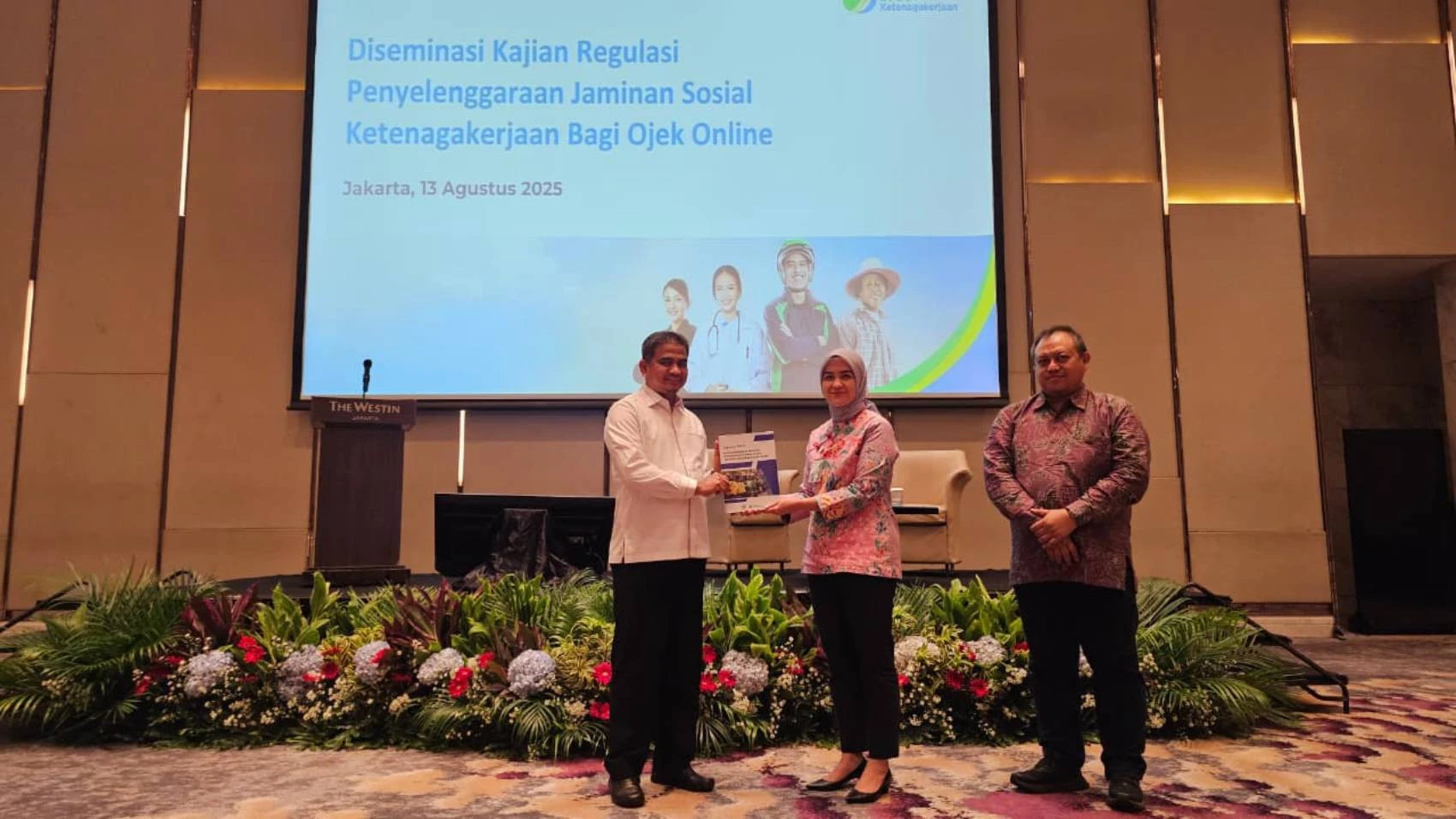 BPJS Ketenagakerjaan Serahkan Kajian Perlindungan Ojol, Stafsus Kemnaker Bilang Begini