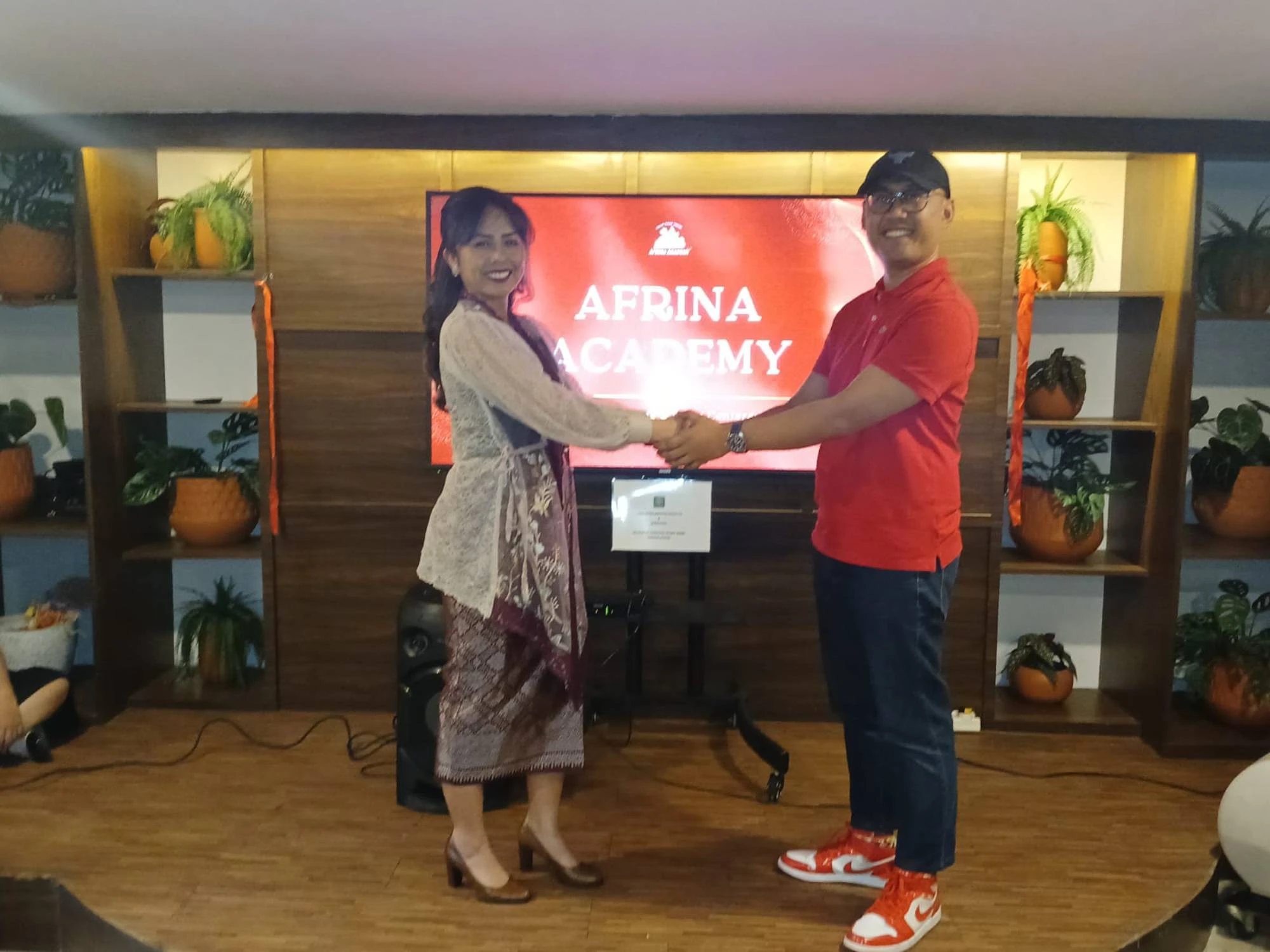 Zaskia Putri Gulirkan Bantuan Dana Pendidikan dan US Edu-Tour untuk Indonesia