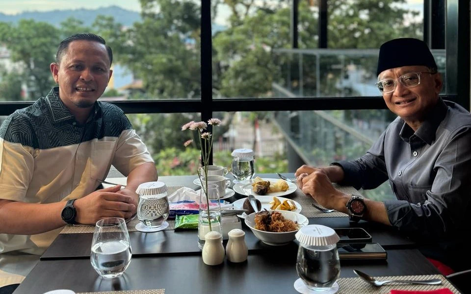 Wali Kota Pekanbaru Temui Menteri PU di Padang, Ini yang Dibahas