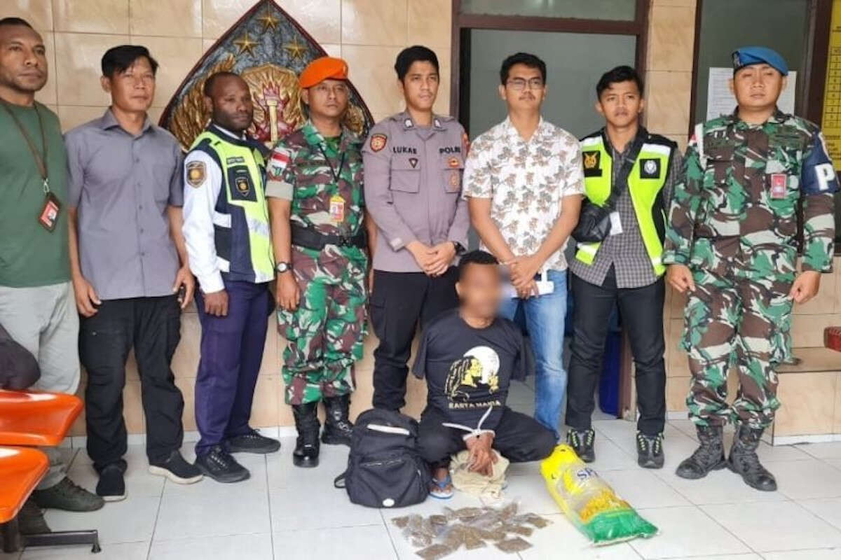 Bawa 42 Paket Ganja, Calon Penumpang Ditangkap di Bandara Sentani Papua