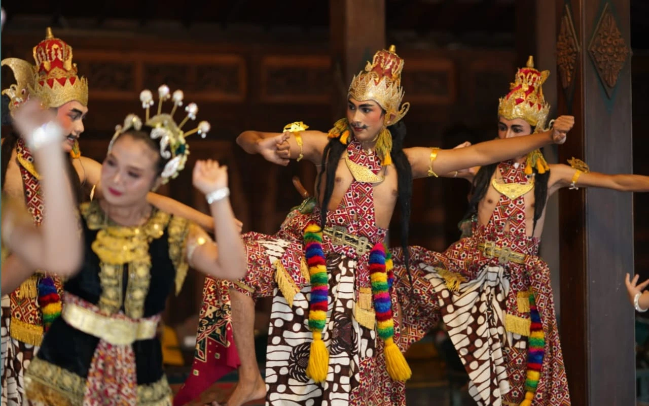 Merayakan Hari Kemerdekaan, MUAQ Beauty Rilis Video Pesona Budaya Indonesia