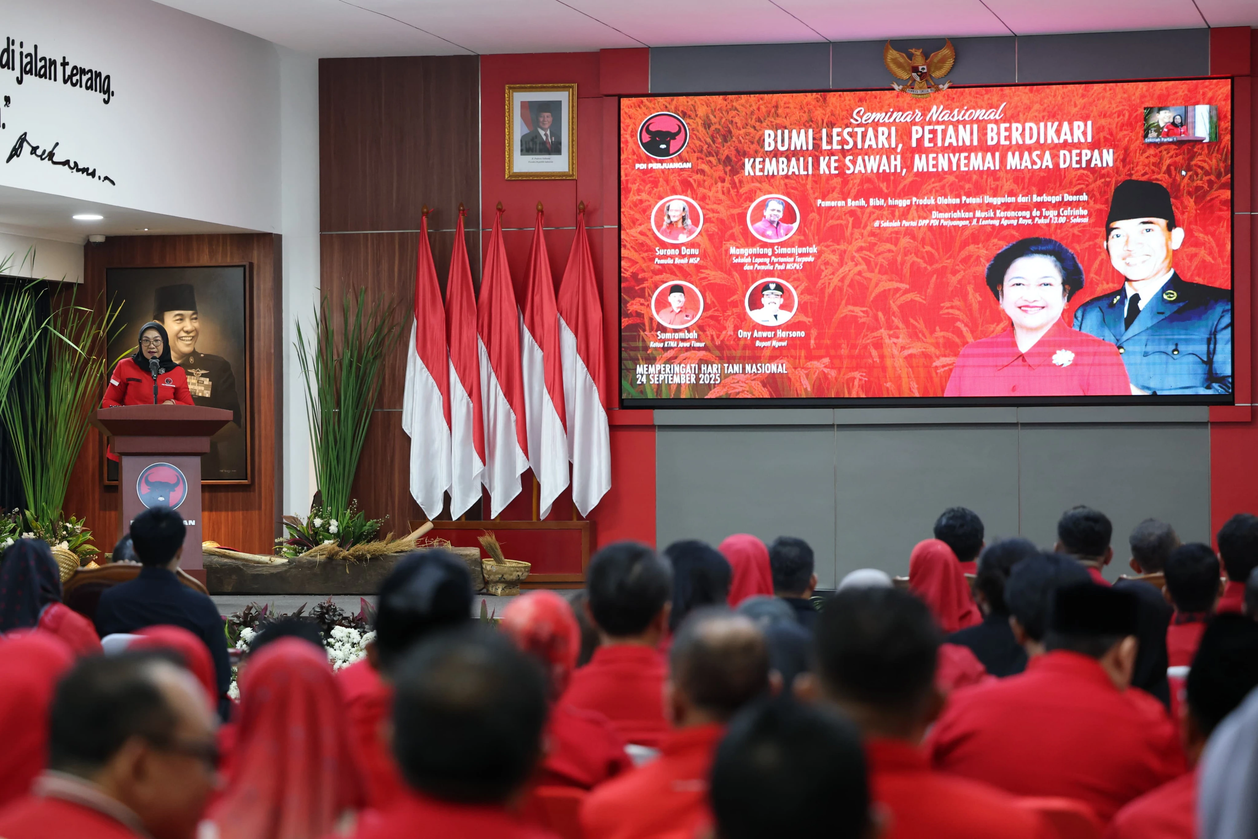 PDIP Tak Ingin Petani Mati di Lumbung Pangan Sendiri