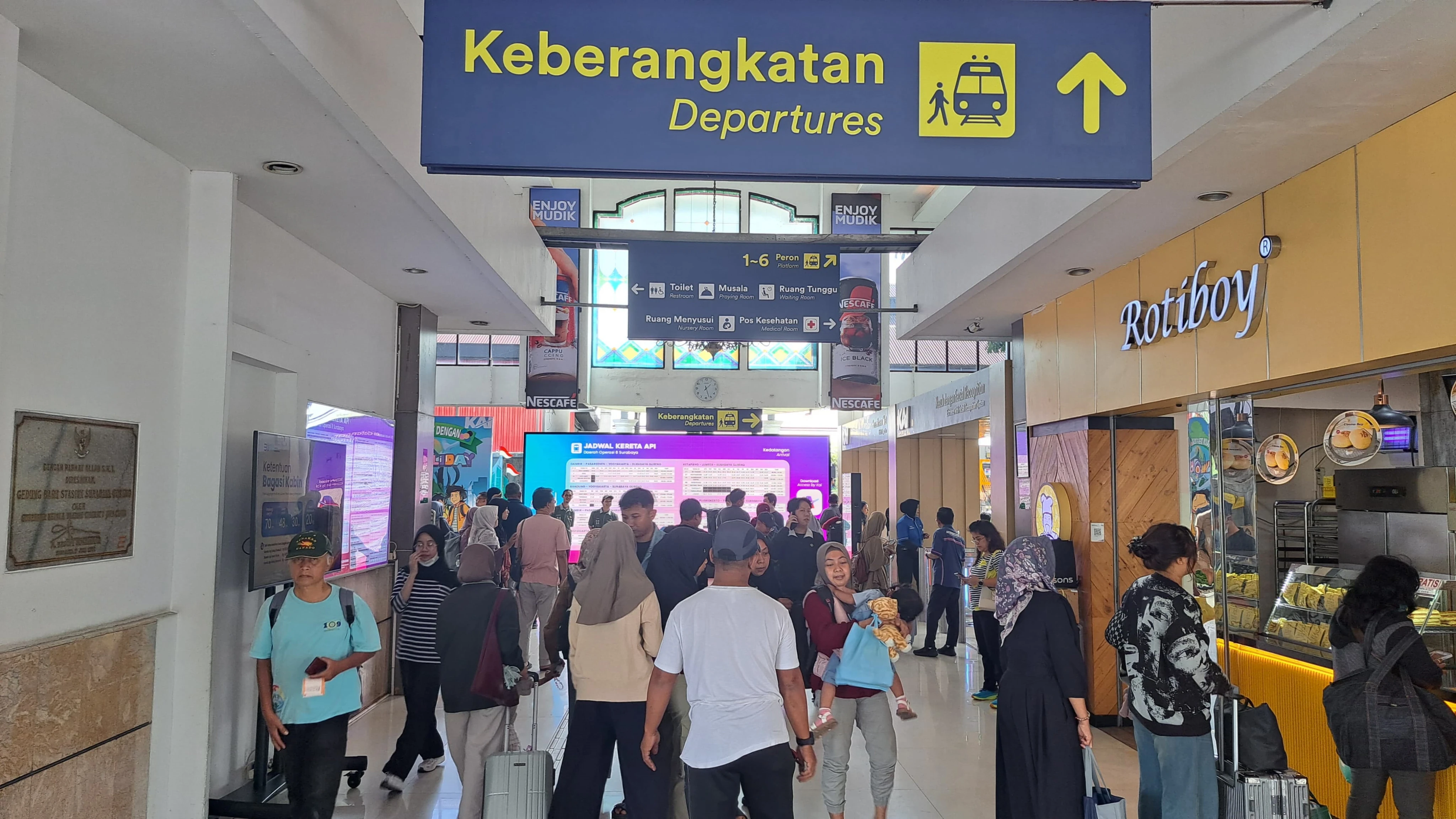 40.795 Pelanggan Gunakan Kereta Api di Wilayah KAI Daop 8 Surabaya Saat Libur Sekolah