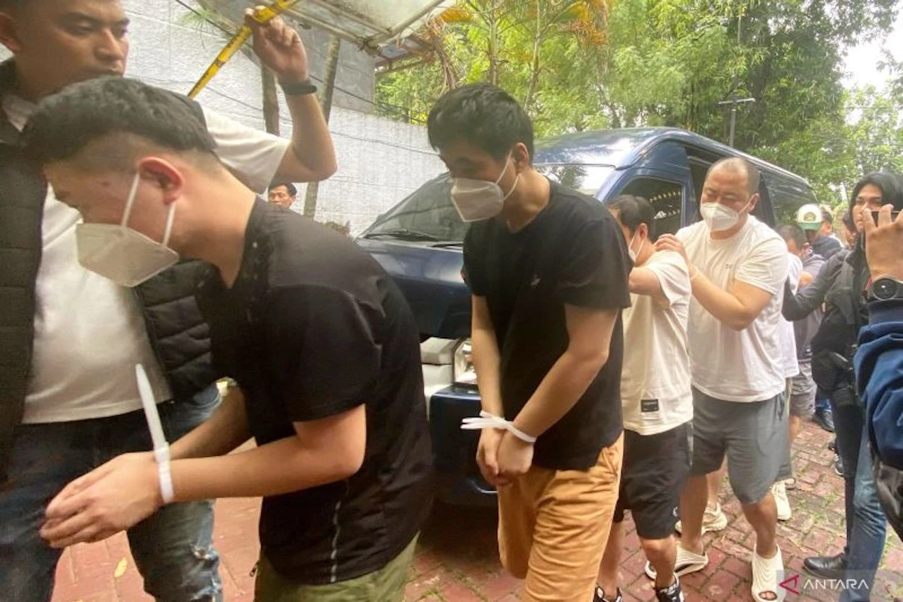 11 WNA China Datang ke Indonesia Berbuat Kejahatan, Tak Pula Bayar Uang Keamanan & Kebersihan