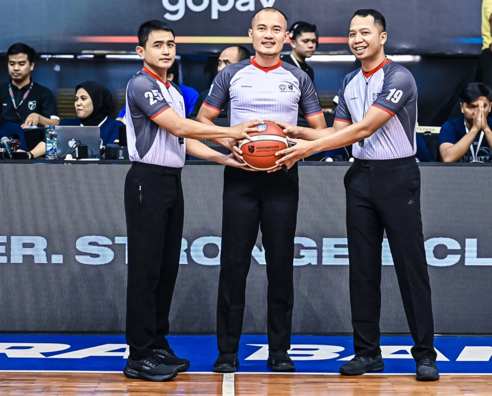 Waduh, Perbasi Sebut Kualitas Wasit Lokal Belum Bisa Mengimbangi Intensitas Pertandingan IBL 2025