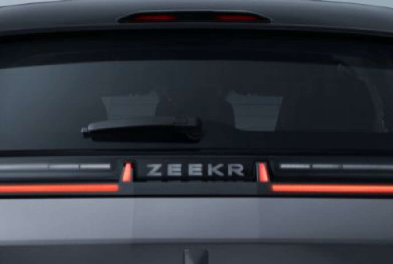 Zeekr Akan Merilis Mobil Plug-in Hybrid Tahun Ini