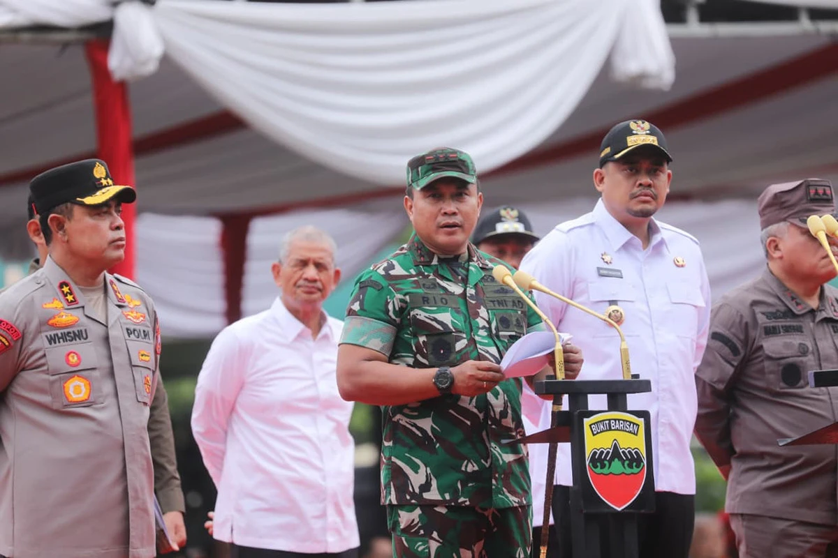Dilepas Mayjen Rio, 496 Personel TNI/Polri Bagikan 28 Ton Beras kepada Warga Medan
