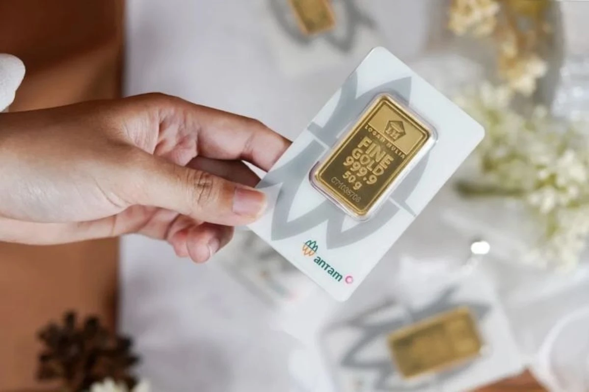 Harga Emas Antam Alami Kenaikan Rp 3.000 Per Gram