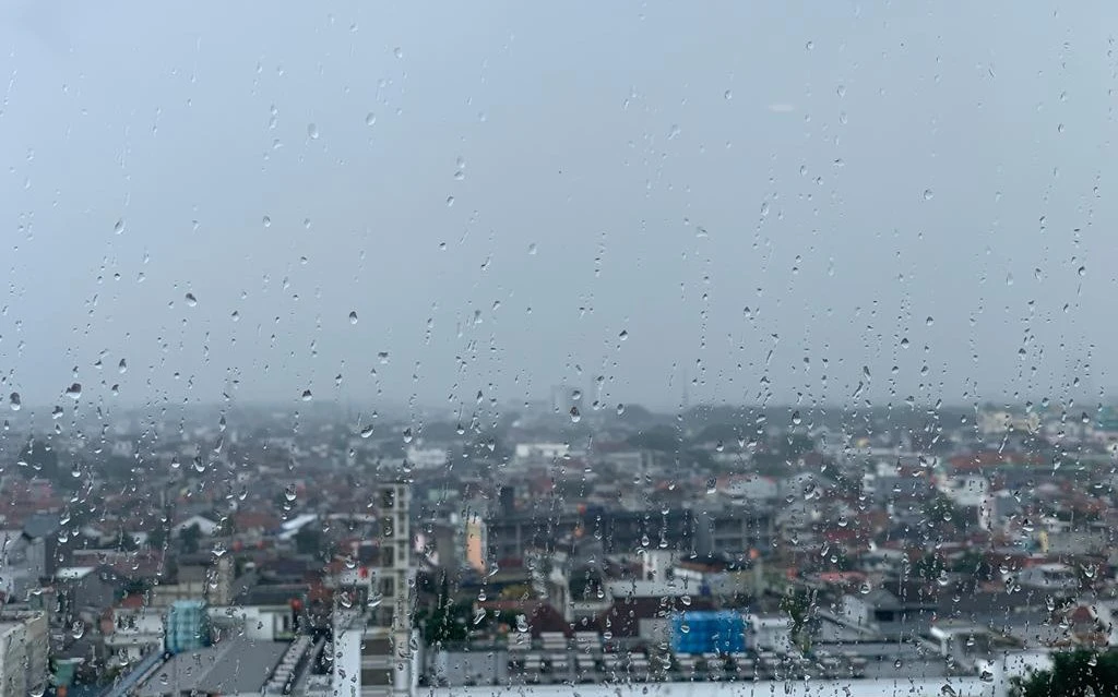 Cuaca Hari Ini, Hujan Ringan di Sebagian Besar Wilayah Indonesia