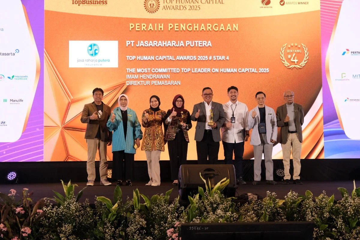 JRP Insurance Raih 2 Penghargaan Sekaligus di Ajang TOP Human Capital Awards