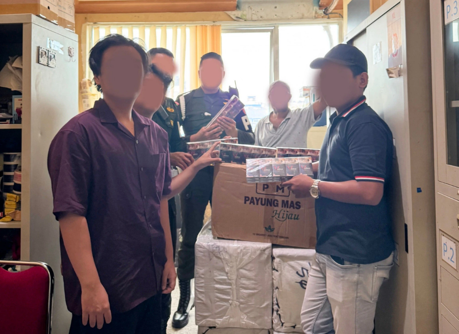 Bea Cukai Ambon & Pomdam Pattimura Gagalkan Penyelundupan 26.840 Batang Rokok Ilegal