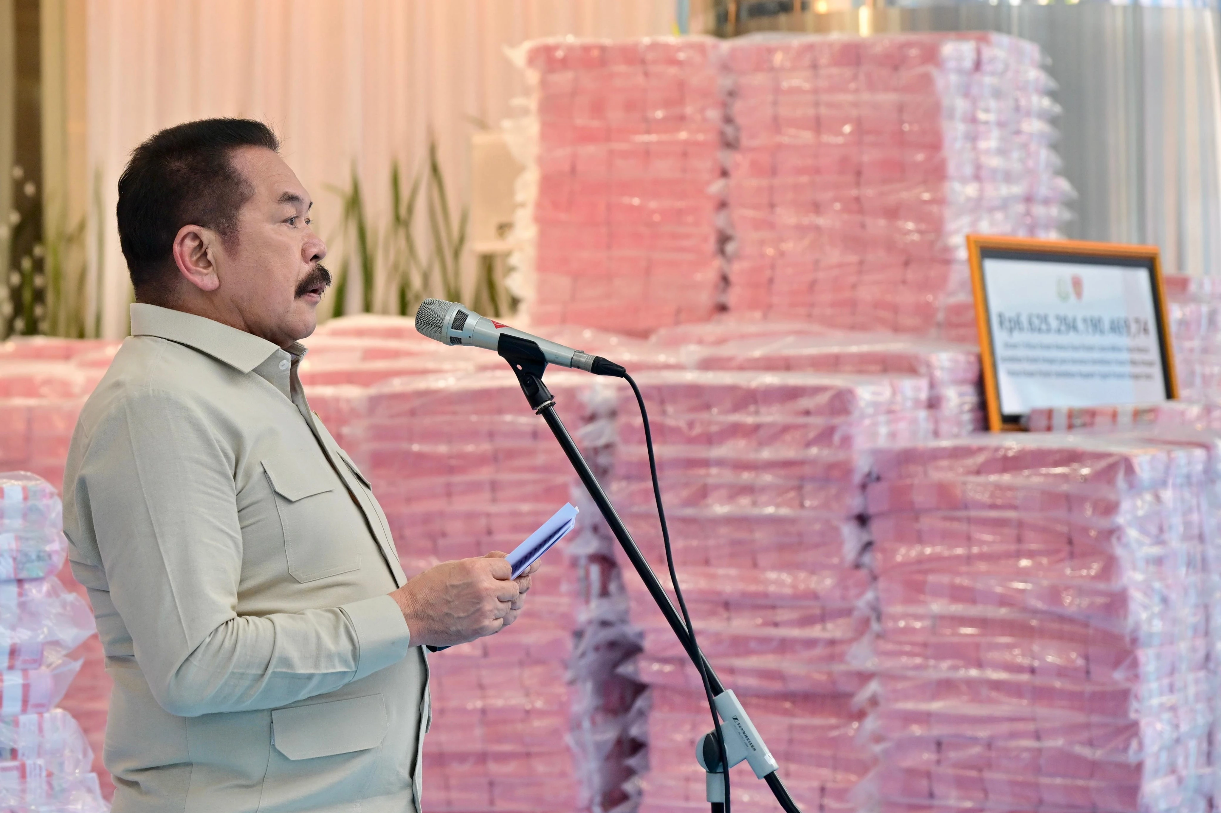 Beredar Kabar Kuntadi Diusulkan Jadi Jampidsus, Begini Penjelasan Jaksa Agung
