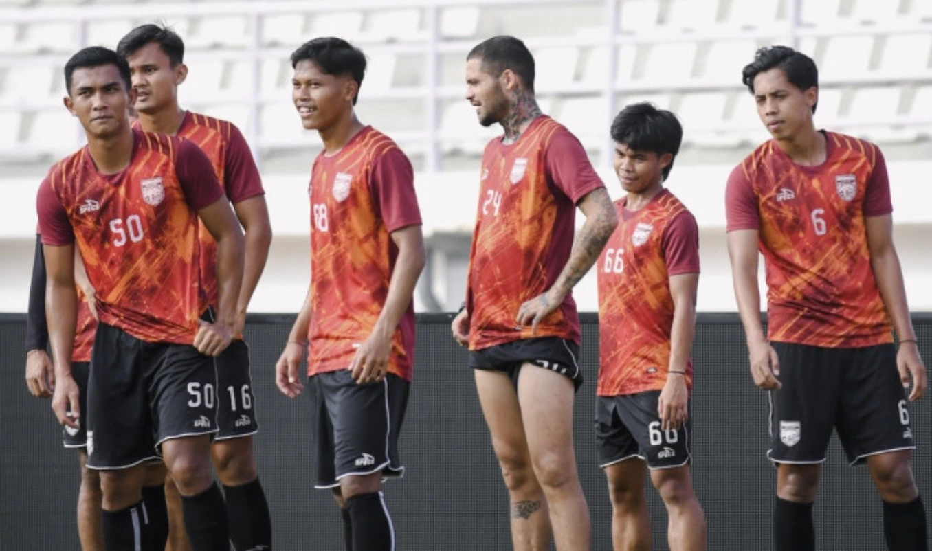 Borneo FC Vs Dewa United: Datanglah Karena Cinta, Bukan Hiburan