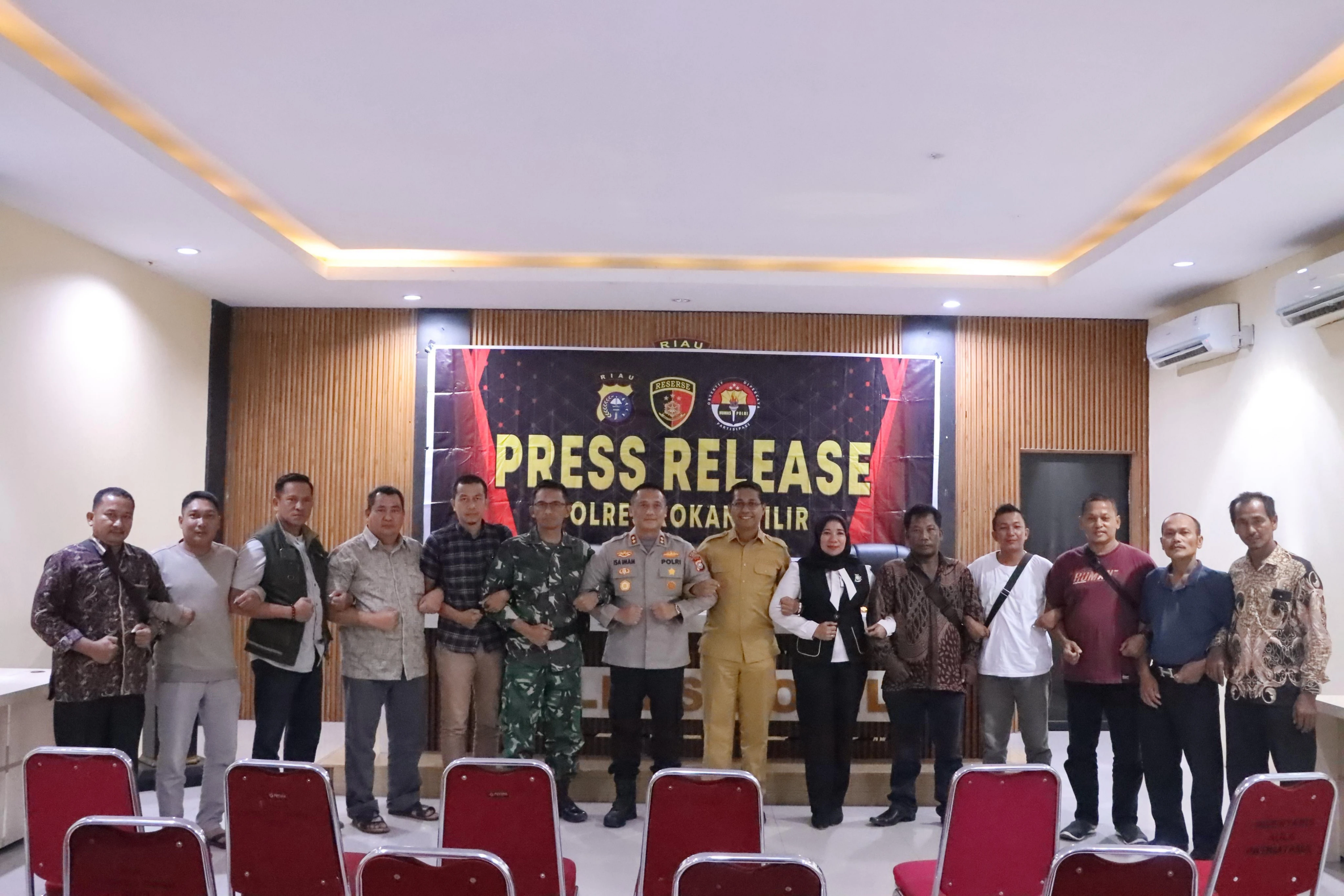 Warga dan Perusahaan di Rohil Sepakat Damai Setalah Difasilitasi Mediasi Polisi