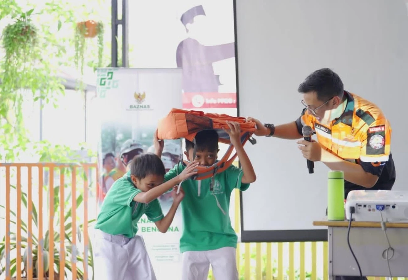 BTB Ajak Siswa SDIT Al-Qudwah Depok Siaga Bencana dan Berbagi